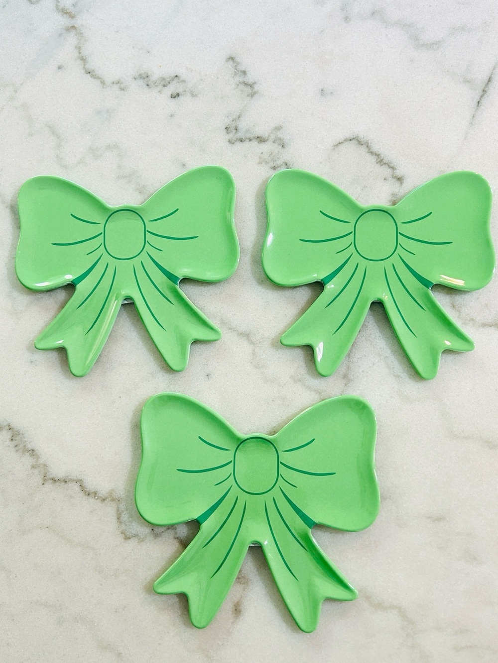 3 Bow Plates The Spring Shop Green Bow Plate- Party Bow Tray -Bow Dishes-NEW
